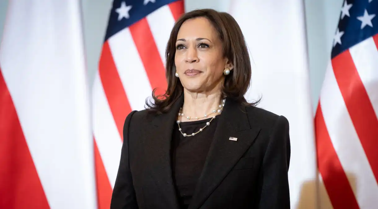 Kamala Harris Arrecada US$ 200 Milhões em uma Semana para Candidatura à Casa Branca
