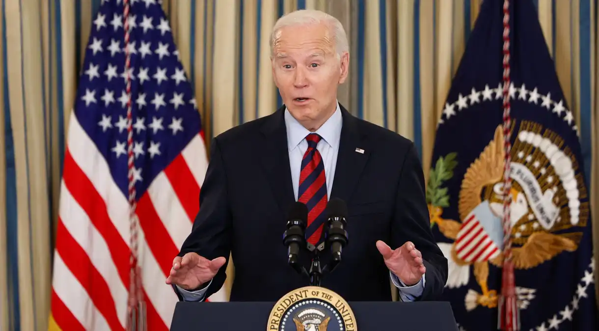 Biden discursa após abandonar candidatura à reeleição dos EUA