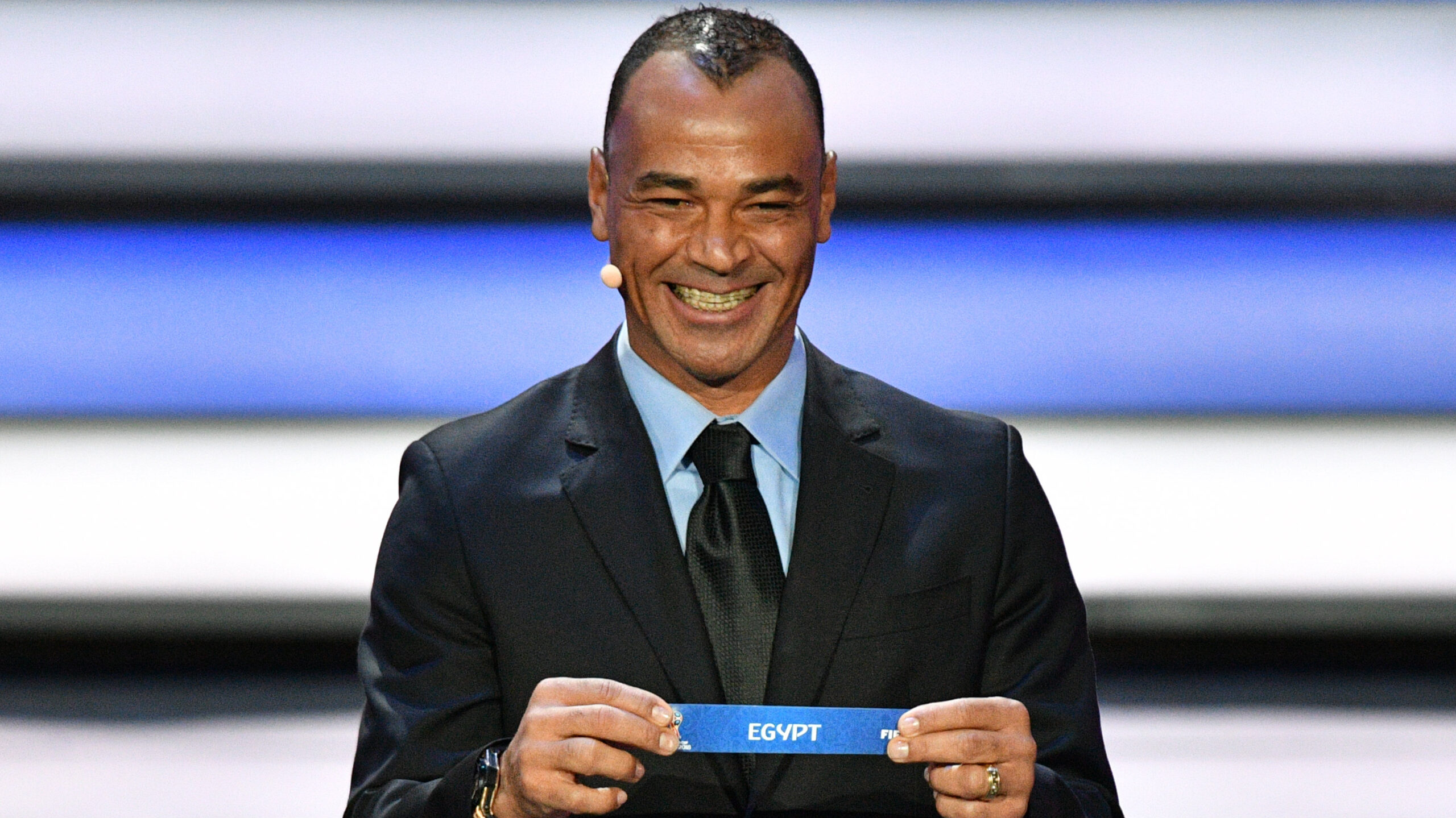 Mansão de Cafu Avaliada em R$ 40 Milhões Vai a Leilão: entenda