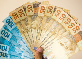 Foi contratado recentemente? Veja como ainda receber o 13° salário em 2024