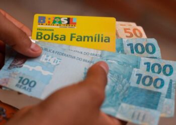 Assegurados do INSS irão receber o Bolsa Família em 2025? Veja