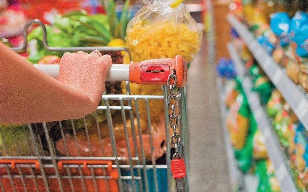 Pacote alimentar liberado! Saiba quem poderá receber arroz, carne e feijão do governo