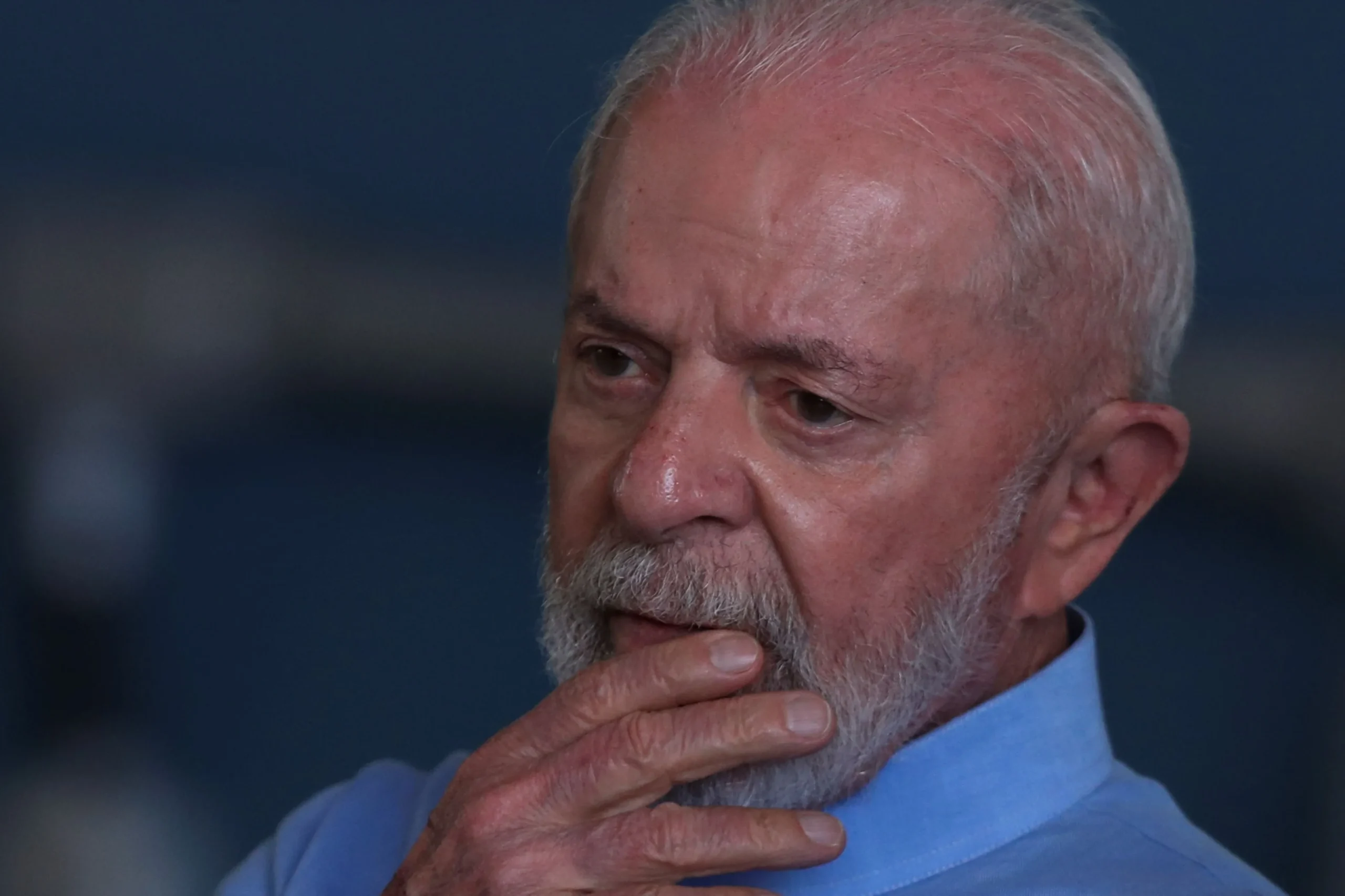 Programa social que libera R$ 200 para adolescentes pode levar impeachment de Lula – entenda