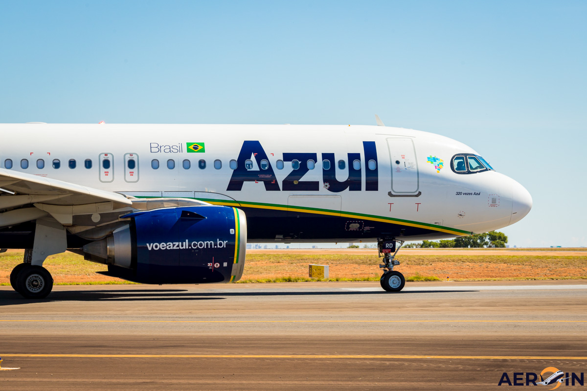 Azul corta operações em 12 cidades e deixa passageiros preocupados – veja