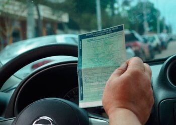 IPVA em atraso pode ‘manchar’ seu CPF: veja outras consequências