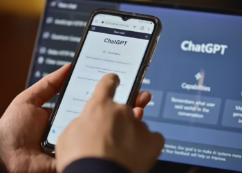 Como trabalhar sem sair de casa usando o ChatGPT: aprenda agora